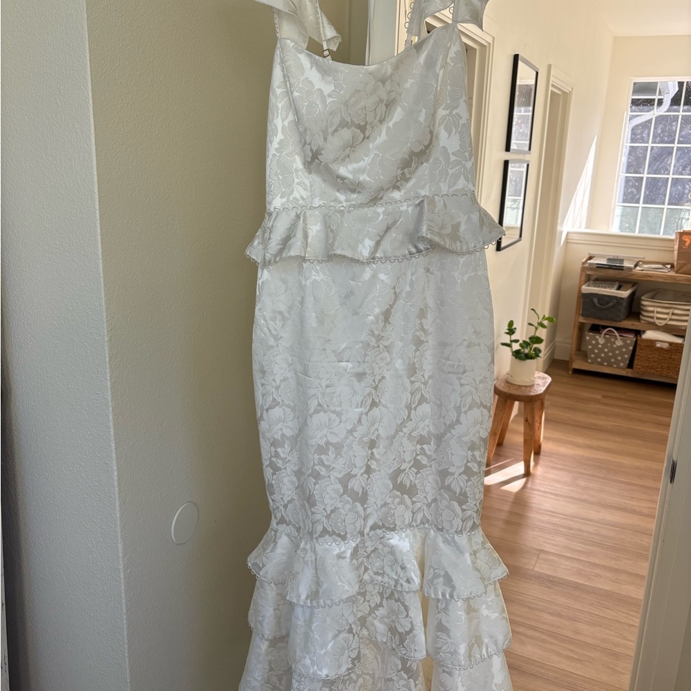 V. Chapman White Floral Midi Dress